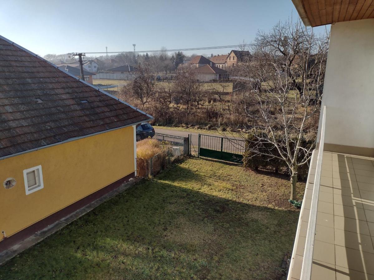 Hannah - Relax Dom Pod Orechom I4 Travnica Exterior photo